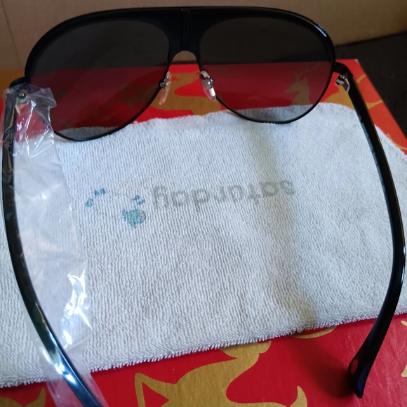 Michael Kors  Borden Pilot Sun Shades - Picture 12 of 16